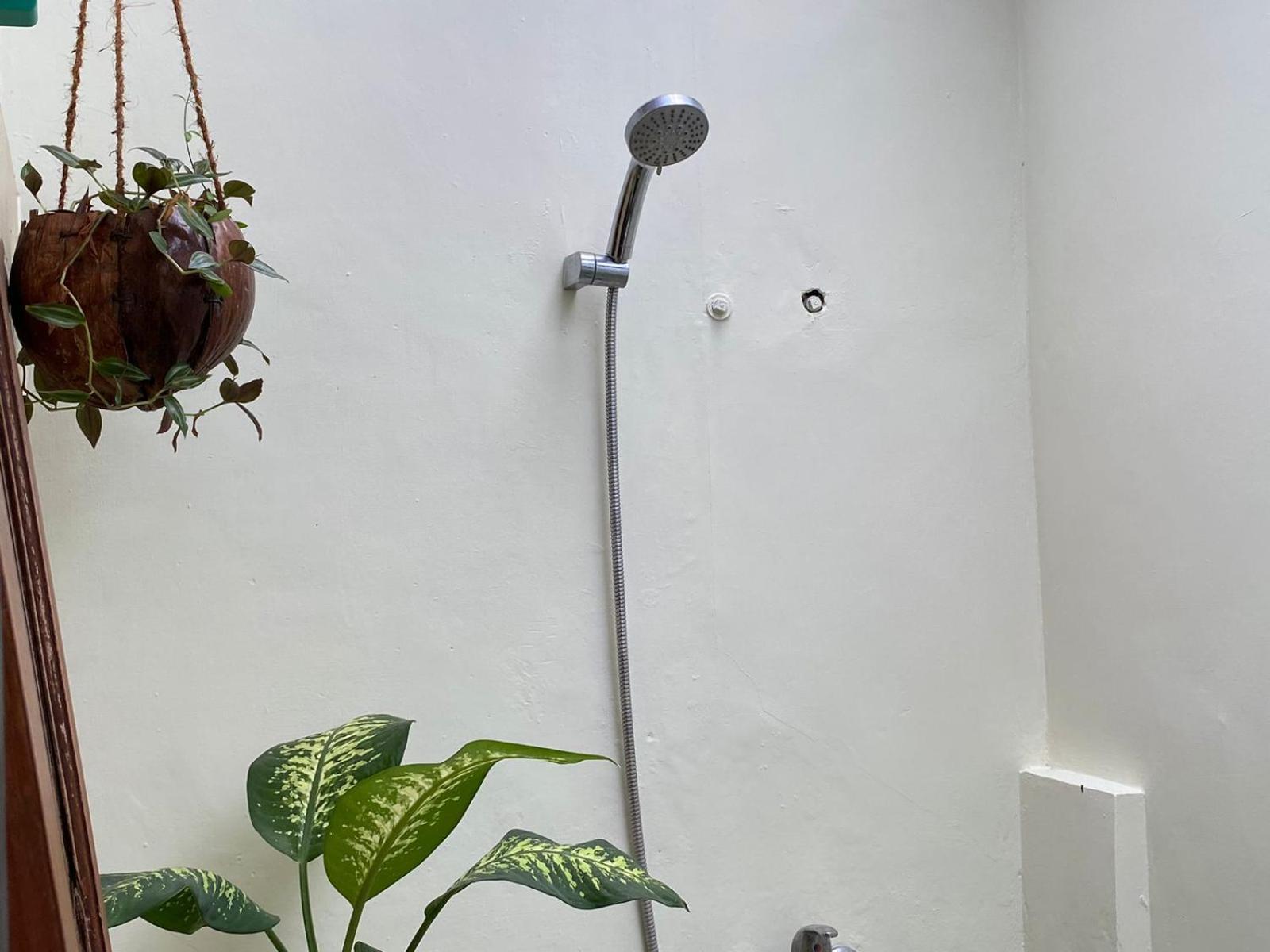 Coliving Jogja Sweet Home Kost Lengkap Di Jogjakarta Zimmer foto