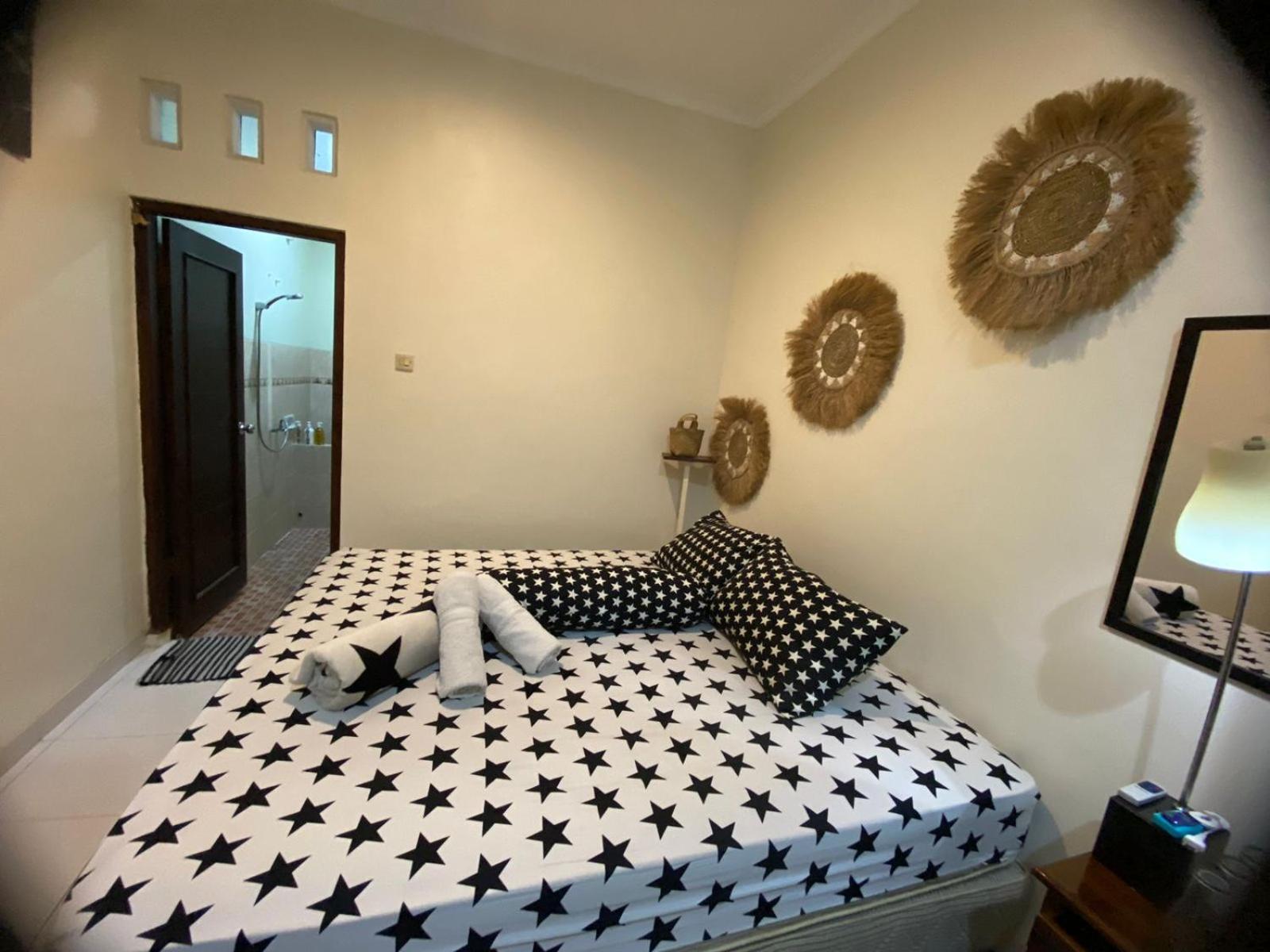 Coliving Jogja Sweet Home Kost Lengkap Di Jogjakarta Zimmer foto